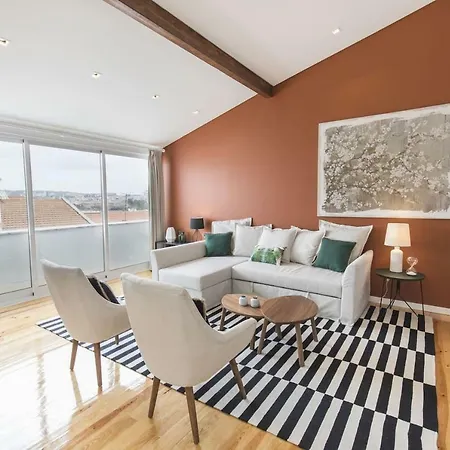 Daire Lovelystay 360º Views Over